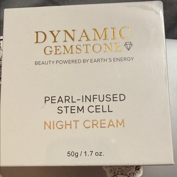 Pearl-Infused Stem Cell Night Cream